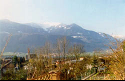 Uitzicht van het balkon op het zuidoosten naar het Zillertal